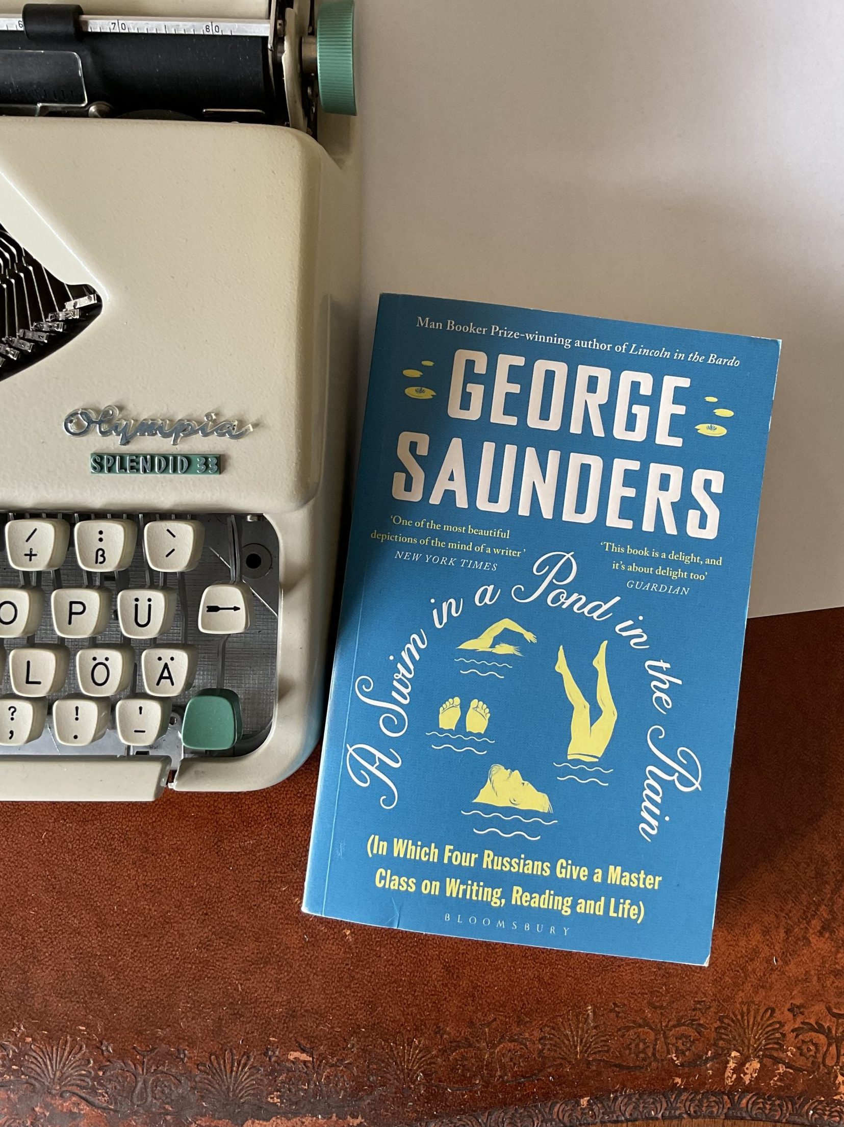 „A Swim in a Pond in the Rain“: An Impressive Collection of Short Stories, along with Inspiring Thoughts on Writing